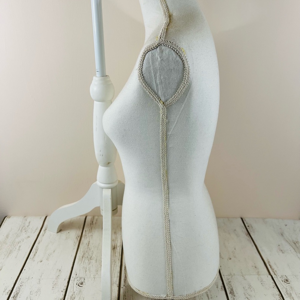 Mannequin Female Torso Body Dress Form White Adjustable Tripod Stand - Picture 5 of 7